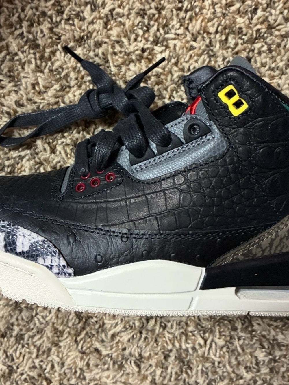 Boys 5.5 in size air Jordan retro - Picture 7 of 14